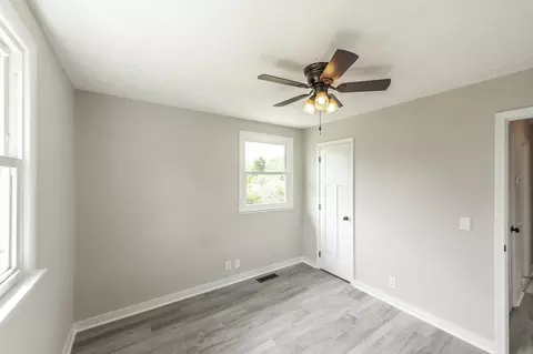 Bedroom - 709 Perry Dr, Springfield, TN 37172 photo 4 of 8