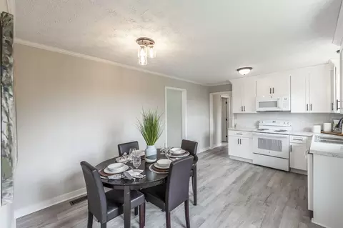 Dining - 709 Perry Dr, Springfield, TN 37172 photo 3 of 3