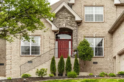193 Spy Glass Way, Hendersonville, TN 37075