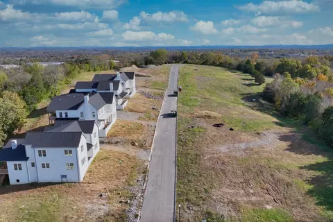1021 Tiane Trl, Gallatin, TN 37066