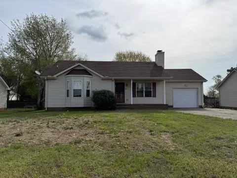 3445 Merganser Dr, Clarksville, TN 37042