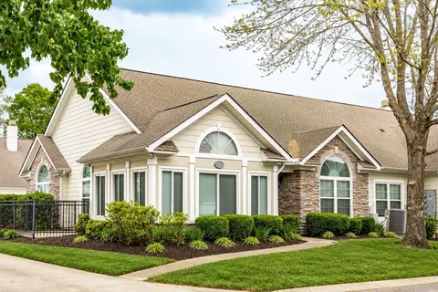 825 Browns Ln #201, Gallatin, TN 37066
