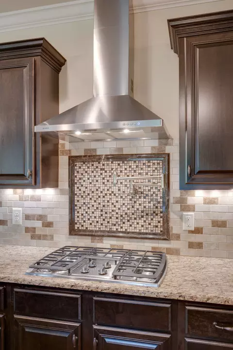 Kitchen - 8050 Fenwick Ln, Spring Hill, TN 37174 photo 6 of 6