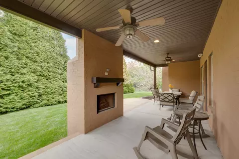 Exterior - 8050 Fenwick Ln, Spring Hill, TN 37174 photo 5 of 9