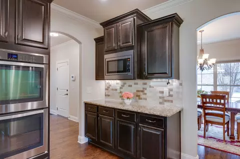 Kitchen - 8050 Fenwick Ln, Spring Hill, TN 37174 photo 5 of 6