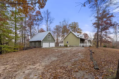 Exterior - 1148 Stoltz Rd, Centerville, TN 37033 photo 9 of 10