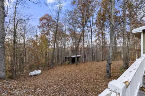 Exterior - 1148 Stoltz Rd, Centerville, TN 37033 photo 8 of 10
