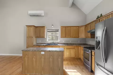 Kitchen - 1148 Stoltz Rd, Centerville, TN 37033 photo 2 of 2