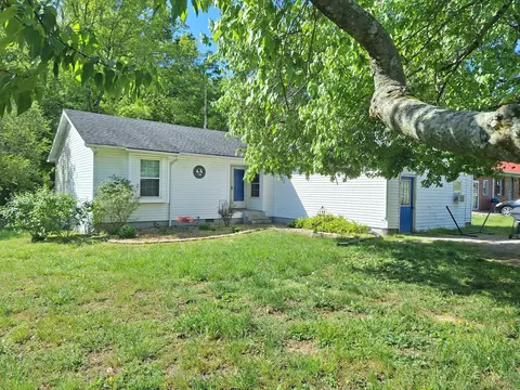 2079 Phillips St, Lewisburg, TN 37091