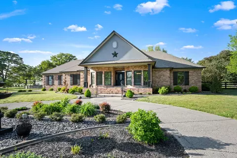 2003 Irby Ln, Murfreesboro, TN 37127