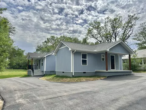 113 W Coffee St, Manchester, TN 37355