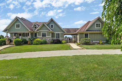 1201 Bridle Tr, Spencer, TN 38585