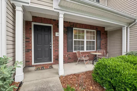 107 Oak Valley Cir, Smyrna, TN 37167