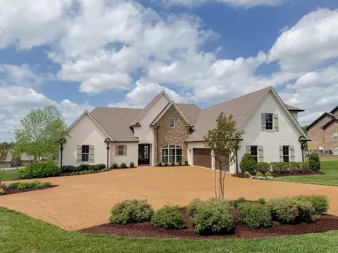 2308 Cages Bend Rd, Gallatin, TN 37066