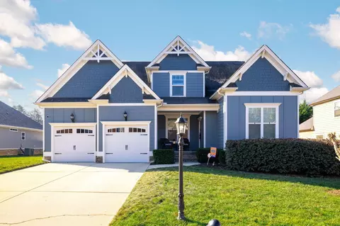 6886 Neville Dr, Ooltewah, TN 37363