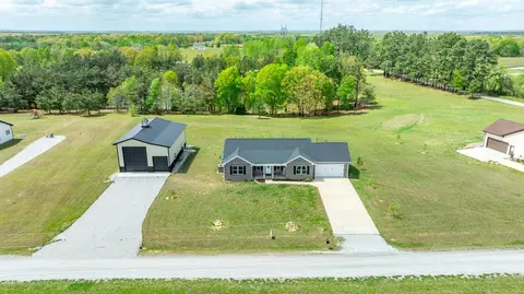 106 Blaine Ln, Summertown, TN 38483