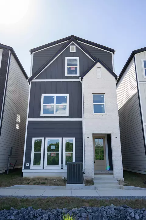 513 Kalman Ln, Madison, TN 37115