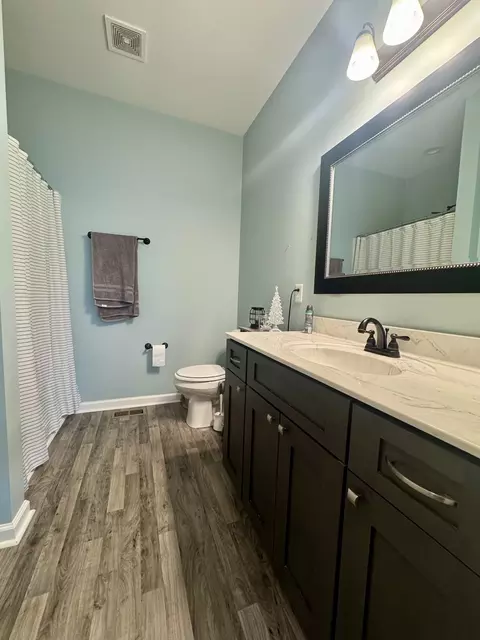 Bath - 120 Pine Thicket Rd, Mcewen, TN 37101 photo 1 of 2