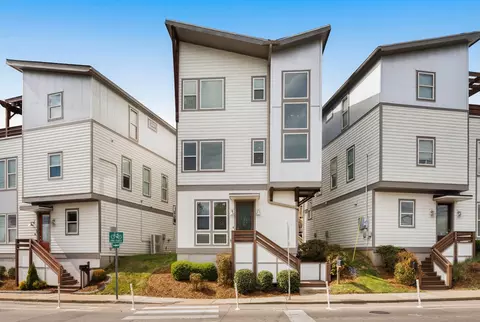 702 Porter Rd, Nashville, TN 37206