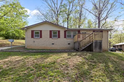 111 Bern St, Waverly, TN 37185