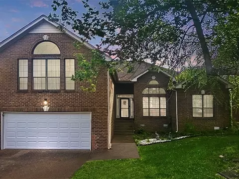 6713 Sugar Hill Dr, Nashville, TN 37211