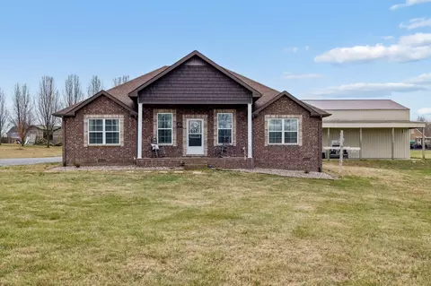 70 Hayden Drake Ln, Lafayette, TN 37083