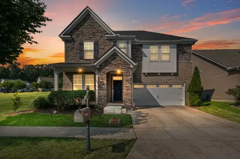 1872 Stonewater Dr, Hermitage, TN 37076