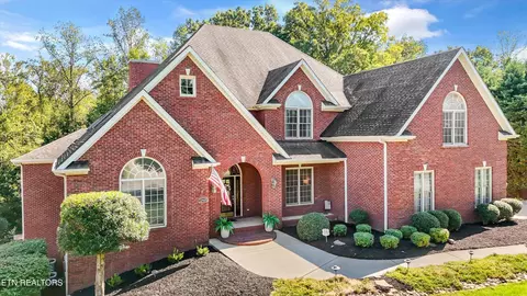12820 High Oak Rd, Knoxville, TN 37934