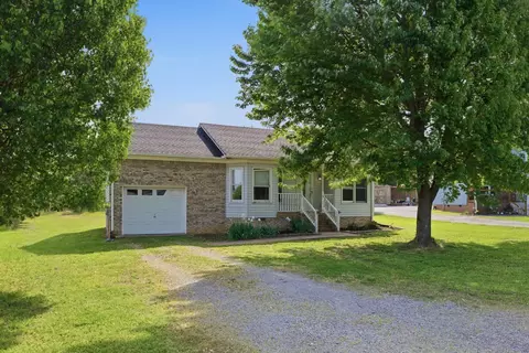 2636 Queen Anne Ct, Springfield, TN 37172