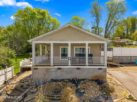 1021 W Old A J Hwy, New Market, TN 37820