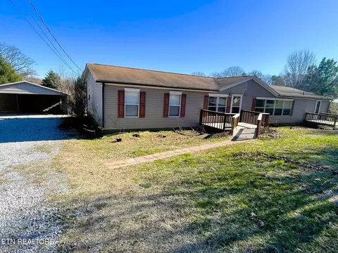 1018 Jessica Rose Ln, Dandridge, TN 37725
