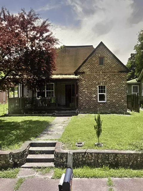 1510 E 16th St, Chattanooga, TN 37404