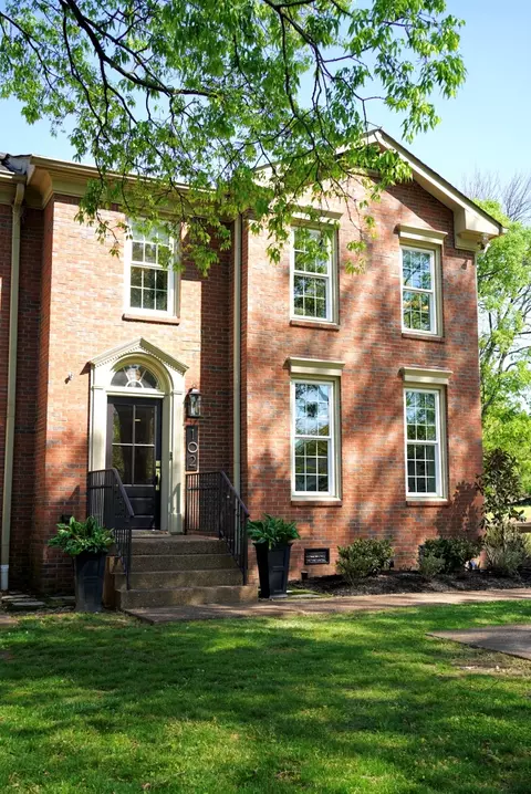 102 Jamestown Green Ct, Nashville, TN 37215