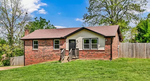 2186 Blakemore Dr, Clarksville, TN 37040