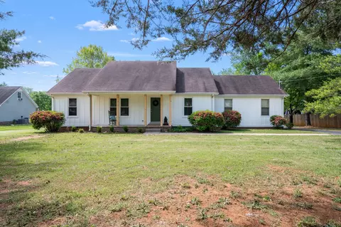 1618 Windy Meadow Dr, Christiana, TN 37037