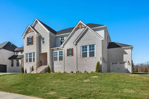 6001 Elliott Ct, Arrington, TN 37014