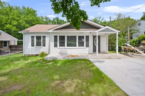 713 Monroe St, Clarksville, TN 37040
