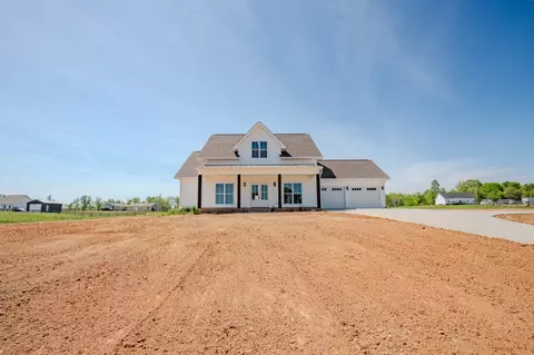 Exterior - 161 Bear Ln, Loretto, TN 38469 photo 4 of 14