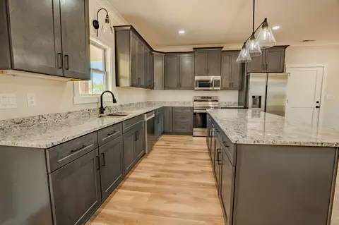 Kitchen - 161 Bear Ln, Loretto, TN 38469 photo 2 of 5