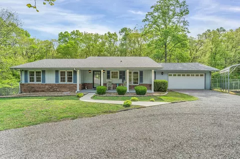 922 Hayes Rd, Lawrenceburg, TN 38464
