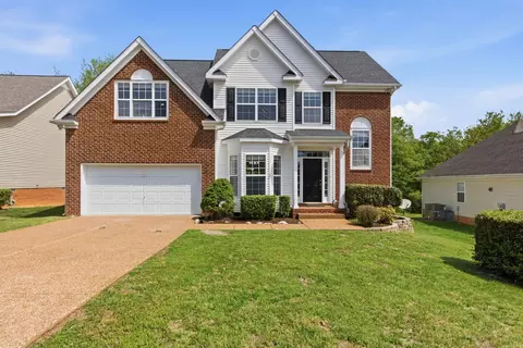 1710 Tellico Dr, Thompsons Station, TN 37179