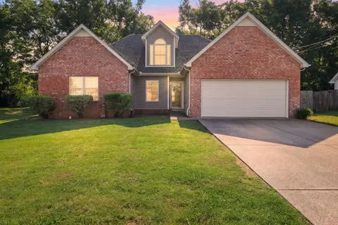 2233 Rosecran Cir, La Vergne, TN 37086