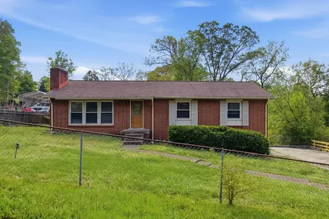 212 Downer Dr, Clarksville, TN 37042