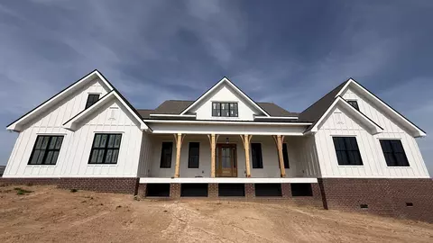 1501 Spencer Mill Rd, Burns, TN 37029