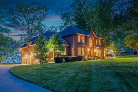 2070 Queens Bluff Way, Clarksville, TN 37043