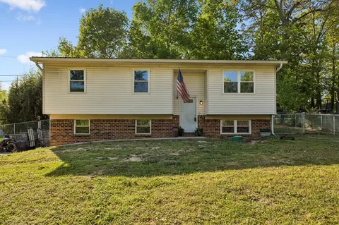 2240 Rolling Brook Dr NE, Cleveland, TN 37323