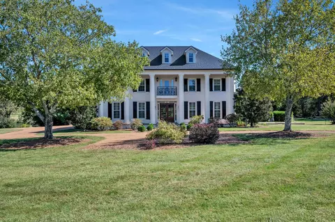 1860 Old Natchez Trce, Franklin, TN 37069