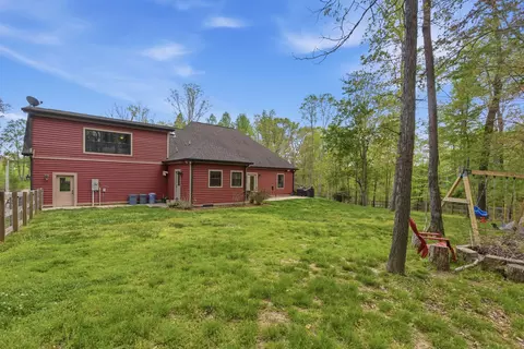 Exterior - 596 Eno Rd, Dickson, TN 37055 photo 8 of 21