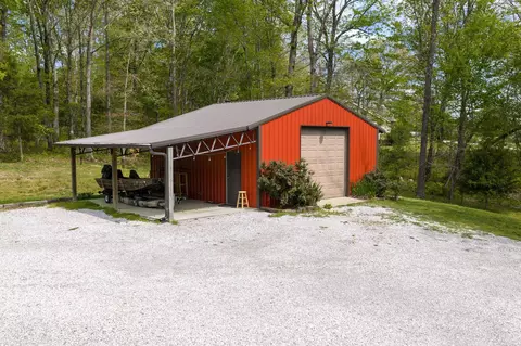 Exterior - 596 Eno Rd, Dickson, TN 37055 photo 17 of 21