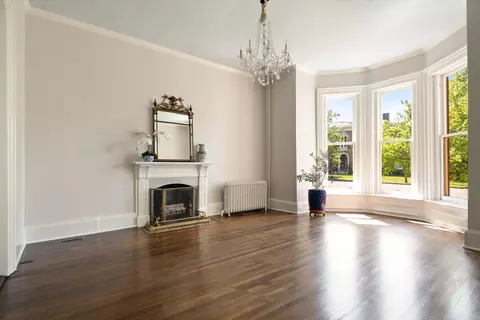 Living - 425 E Main St, Murfreesboro, TN 37130 photo 3 of 6